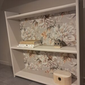 Uniek kastje met bloemenprint